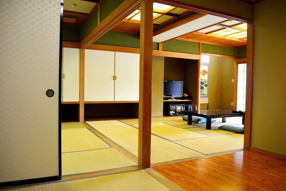 Ocean View Japanese Style Executive Room with Open-air Bath (Type B) photo 2