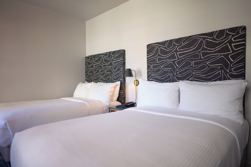 Superior Room, 2 Queen Beds, Non Smoking - Photo 1