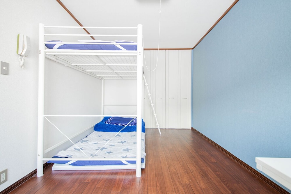 House - Photo 3