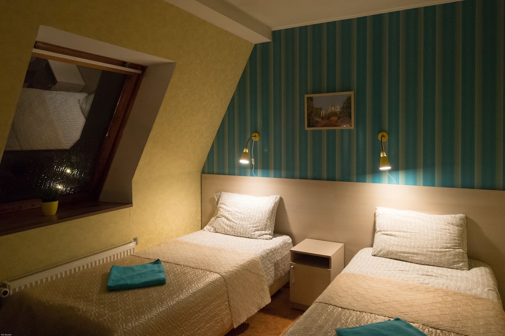 Superior Double Or Twin Room, Shared Bathroom photo 3