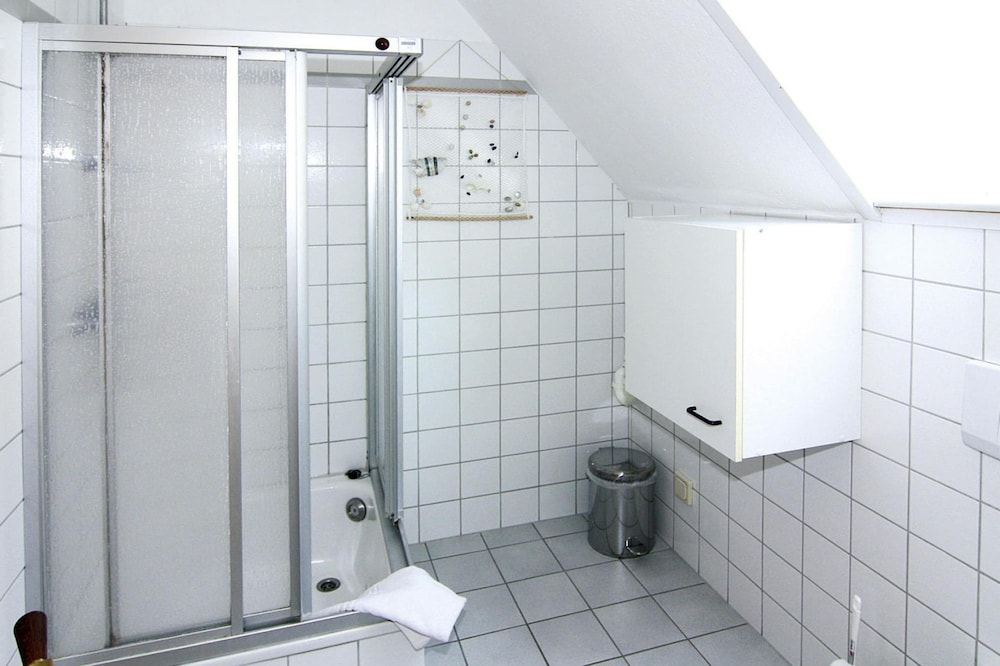 Classic Apartment, 2 Bedrooms photo 3