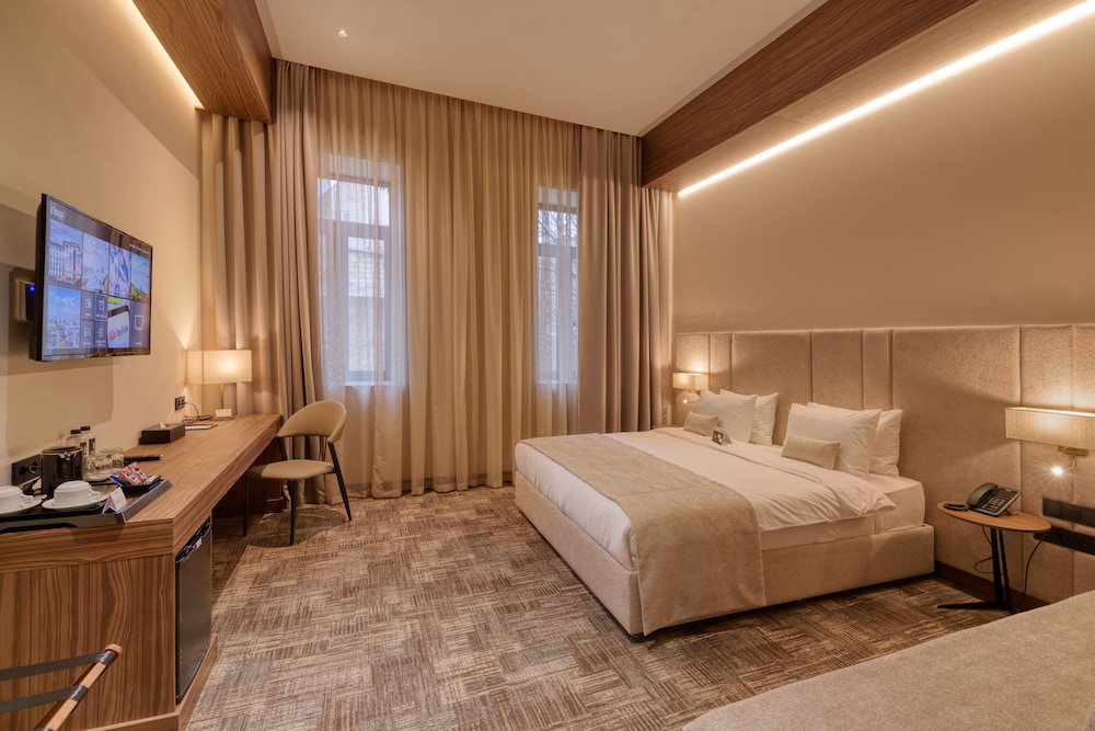 Superior Deluxe Room photo 2