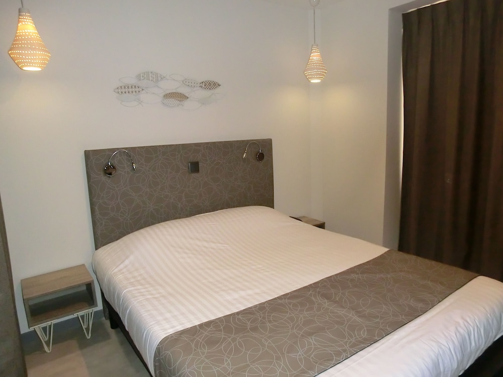 Superior Quadruple Room photo 2
