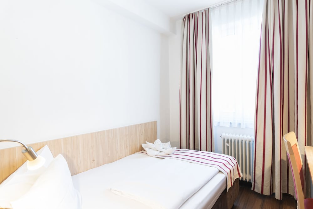 Single Room photo 1