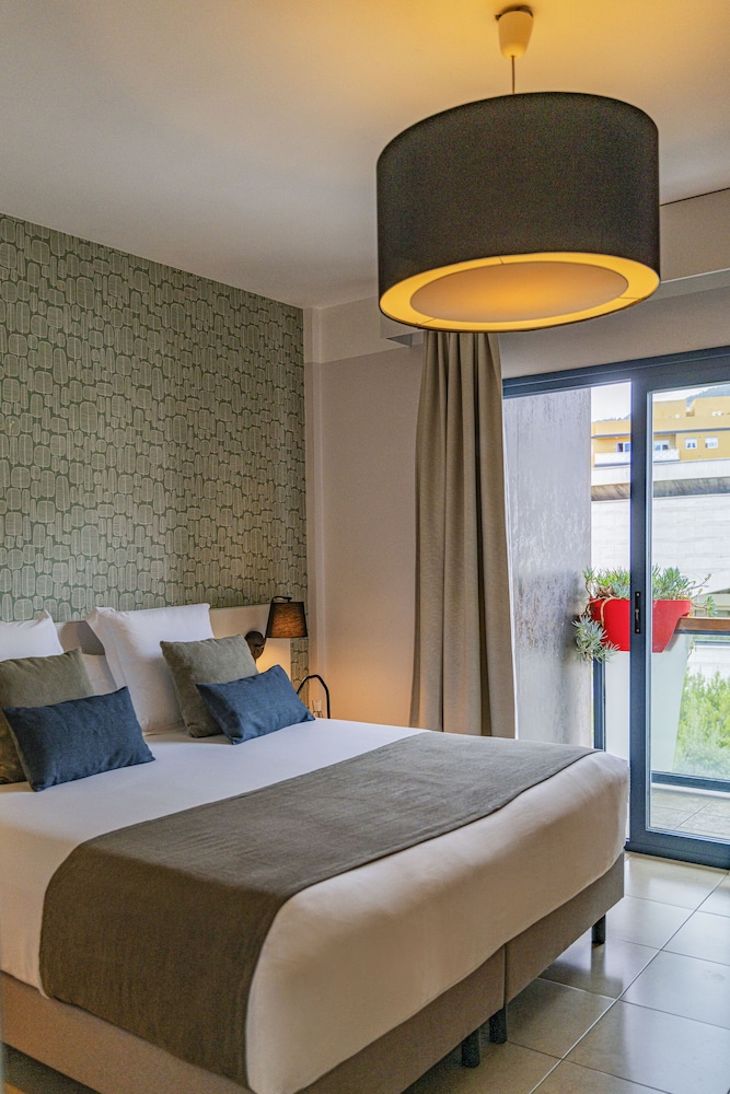 Superior Double or Twin Room, Balcony, Mountain View