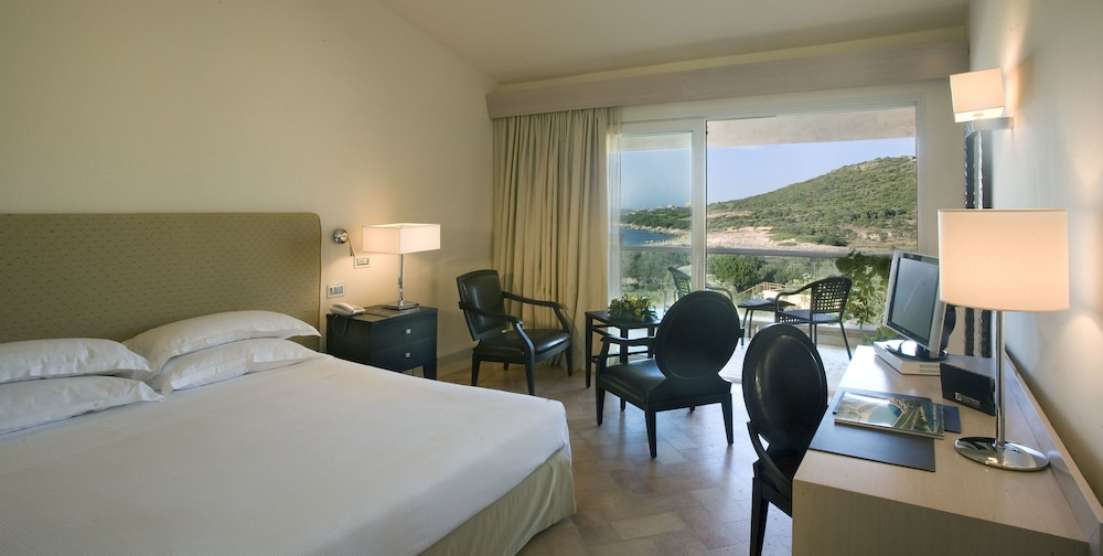 Superior Double or Twin Room, Balcony, Sea View - Photo 1