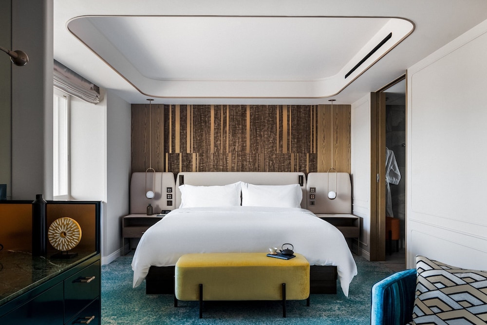 Junior Suite, 1 King Bed (View) - Photo 7