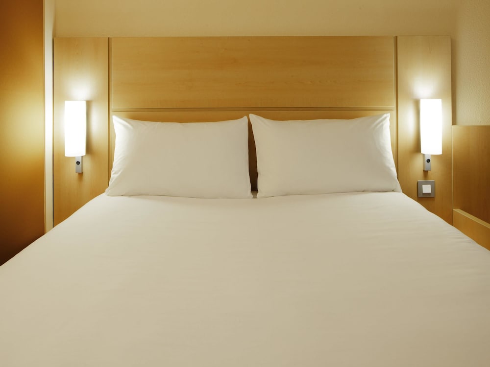 Standard Twin Room, 2 Twin Beds - Photo 5