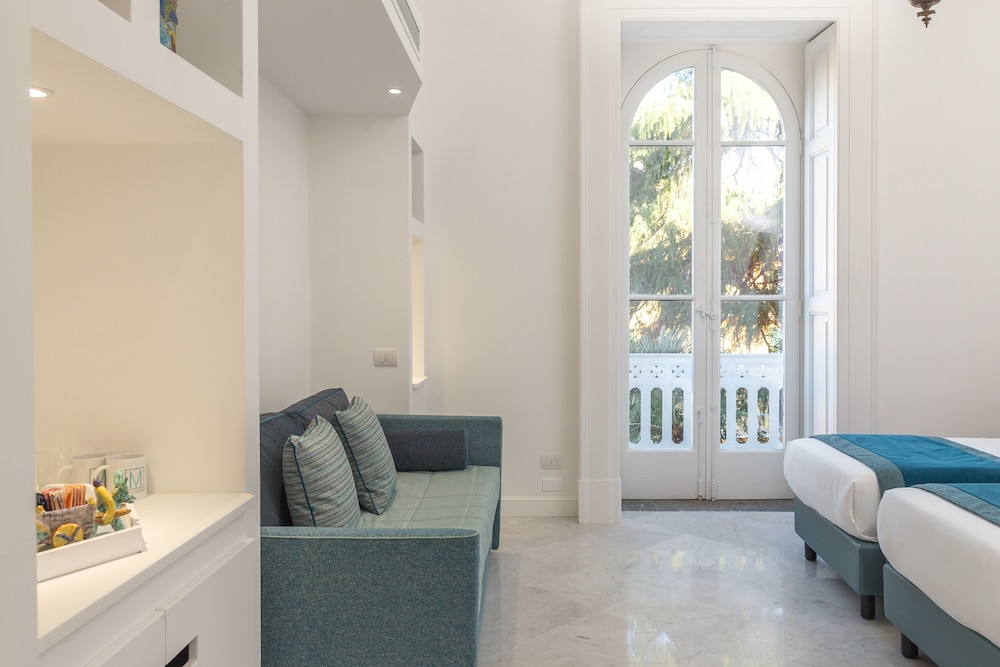 Superior Double or Twin Room, Balcony photo 2