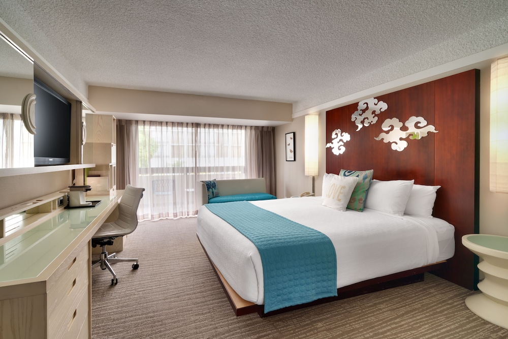 Standard Room, 1 King Bed - Photo 1