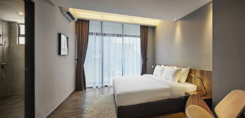 Standard Suite, 1 Bedroom photo 2
