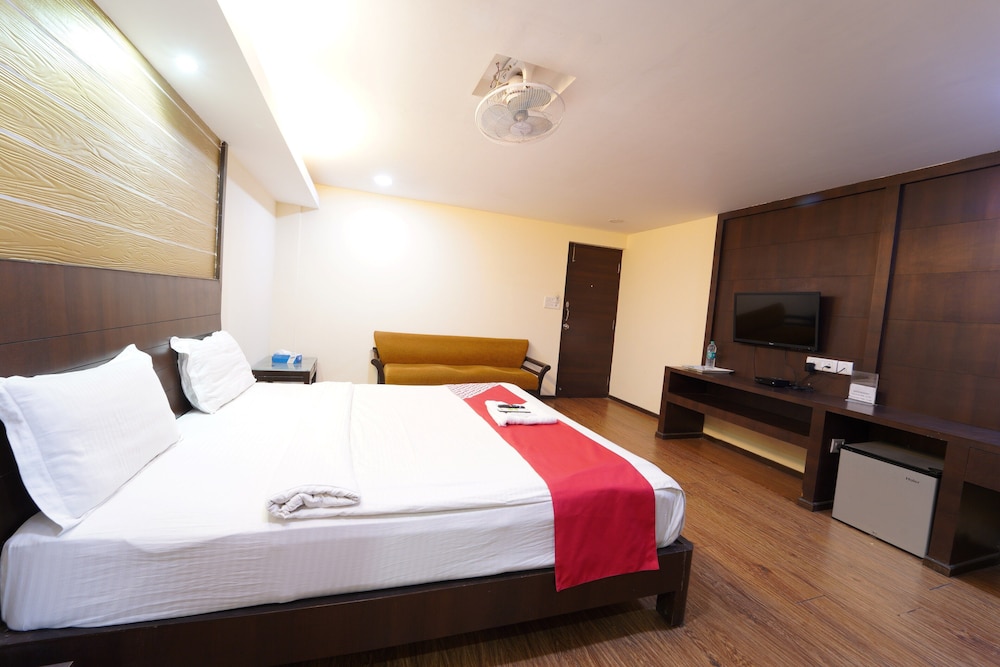 Deluxe Room - Photo 2