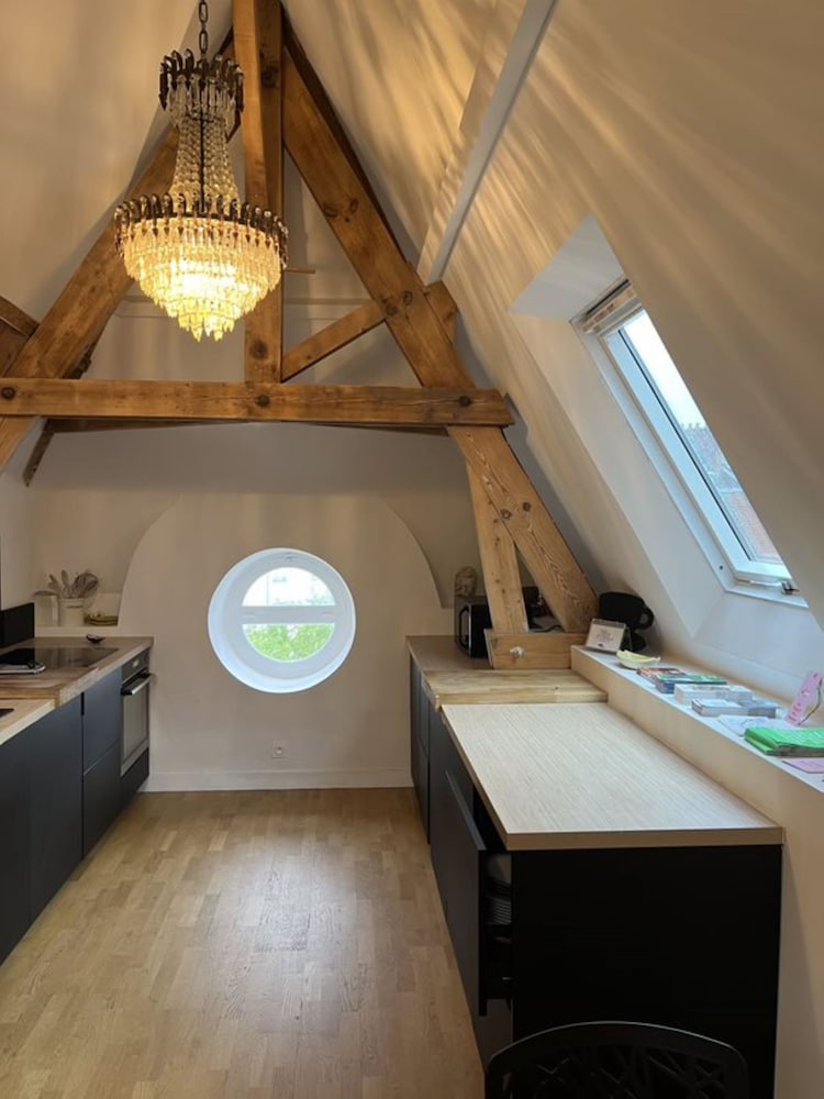 City Apartment (12 minutes walking from main building) - Photo 7