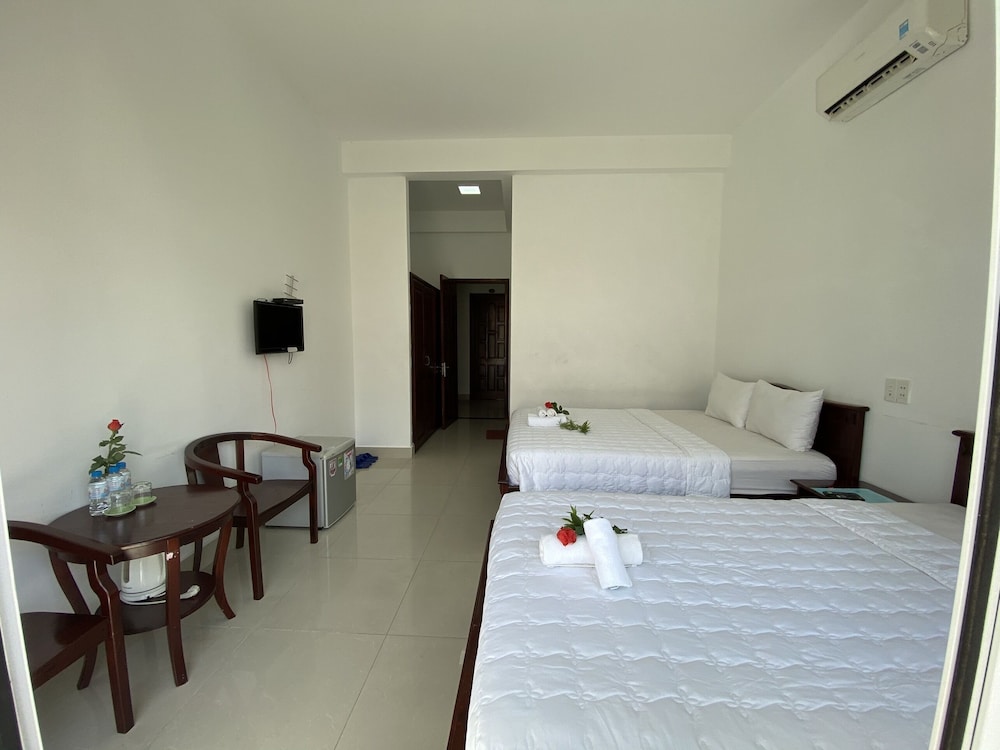 Panoramic Triple Room photo 3