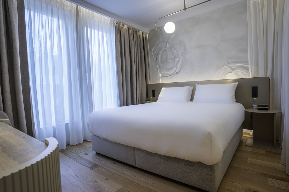 Deluxe Room, 2 Twin Beds - Photo 3