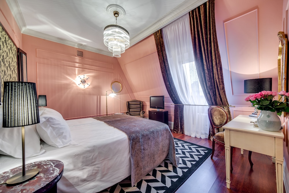 Standard Double Room, Courtyard View photo 2