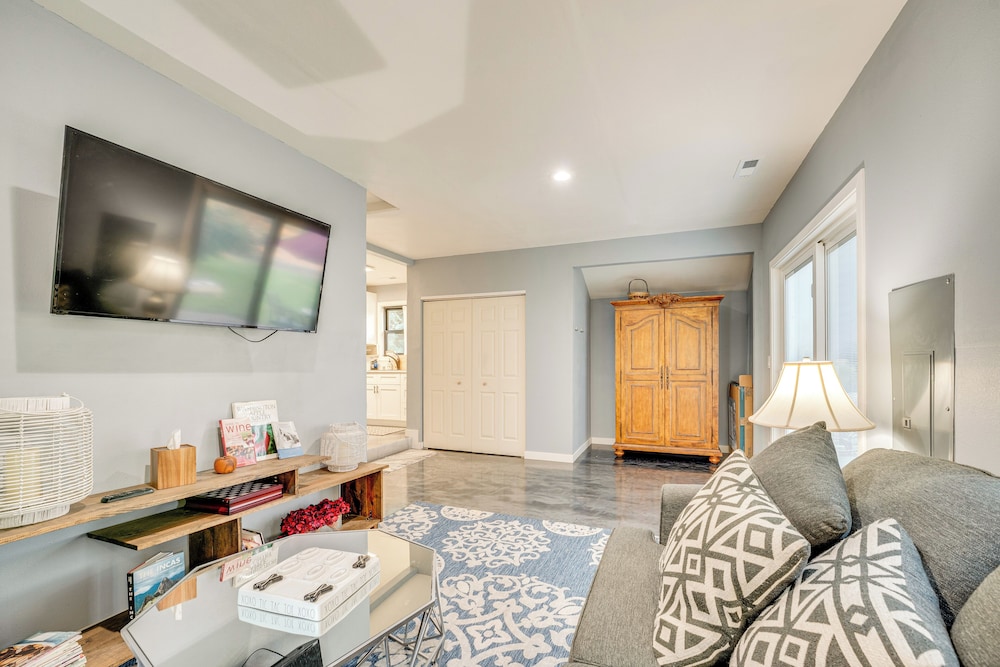 House (2 Bedrooms) photo 2