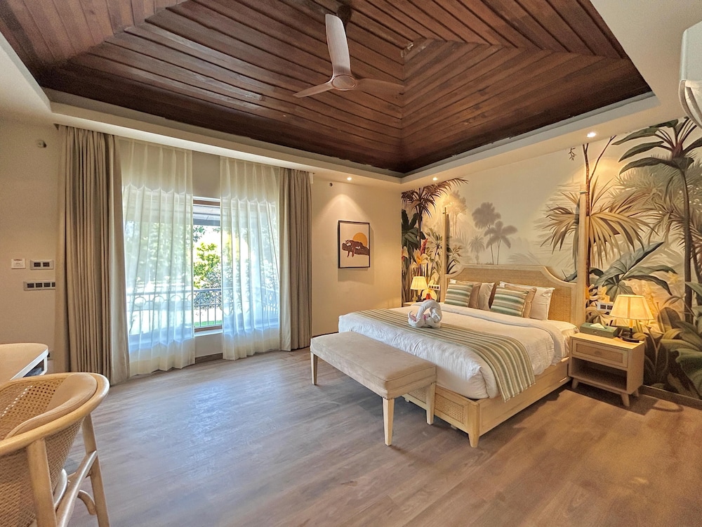 Executive Room, 1 King Bed, Garden View
