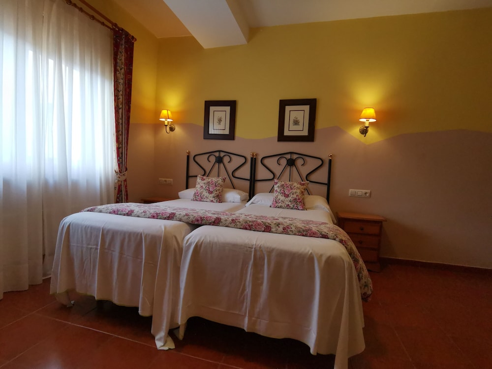 Standard Room - Photo 4
