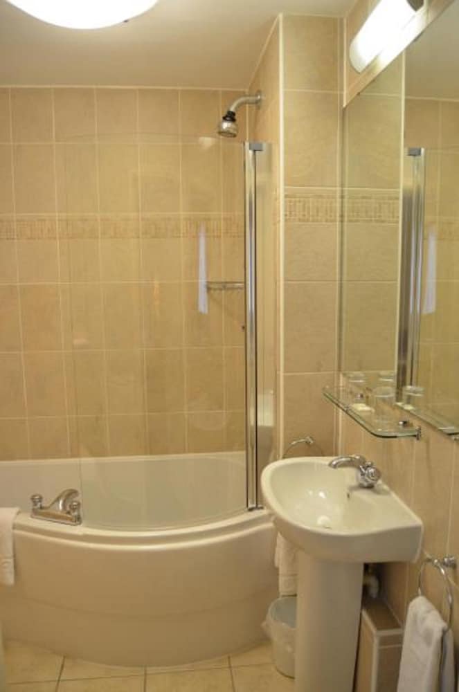 Superior Room, 2 Double Beds, Non Smoking - Photo 6
