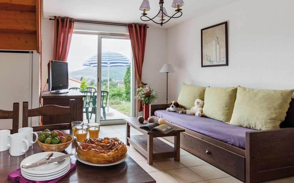 Basic House, 2 Bedrooms