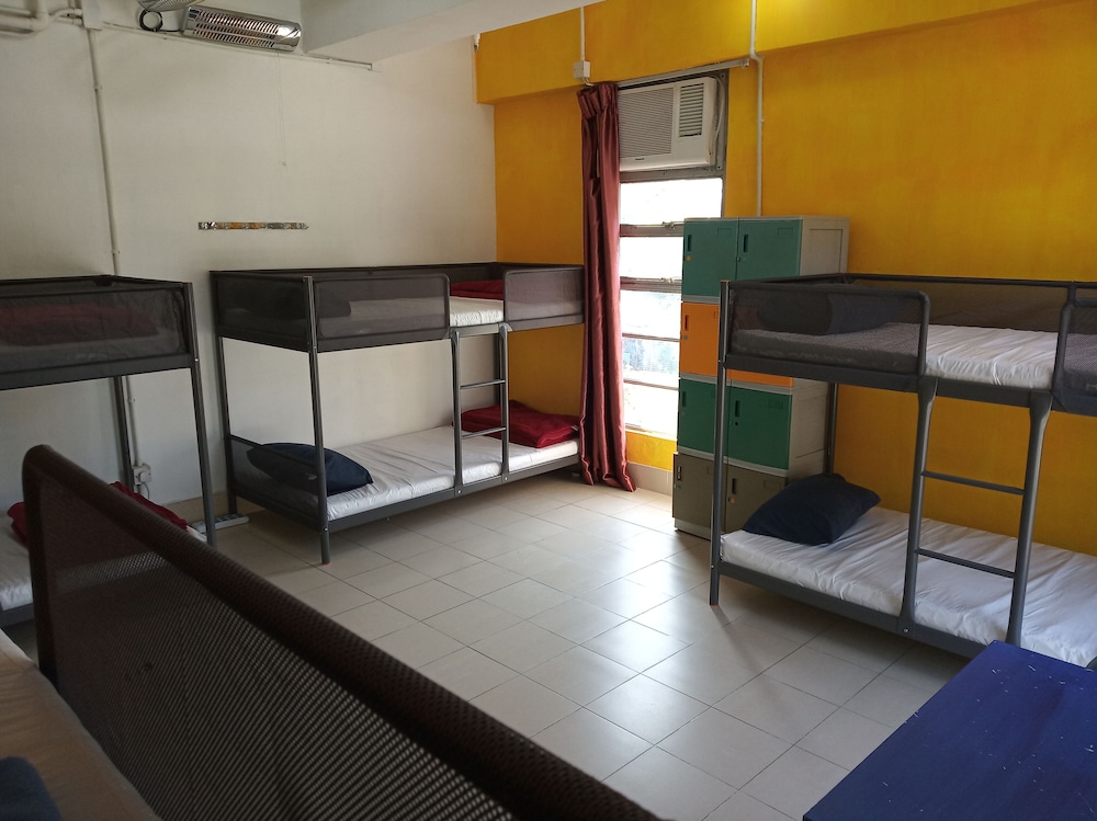 1 Bed In 8-Person Male Dormitory photo 3