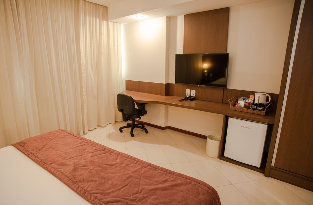 Deluxe Double Room thumbnail 5