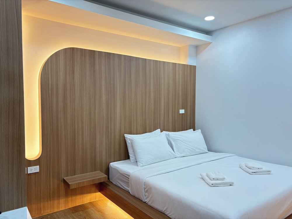 Deluxe Double Room - Photo 1