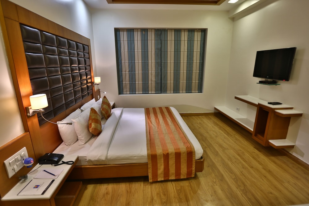 Double Room, Accessible, Smoking photo 1