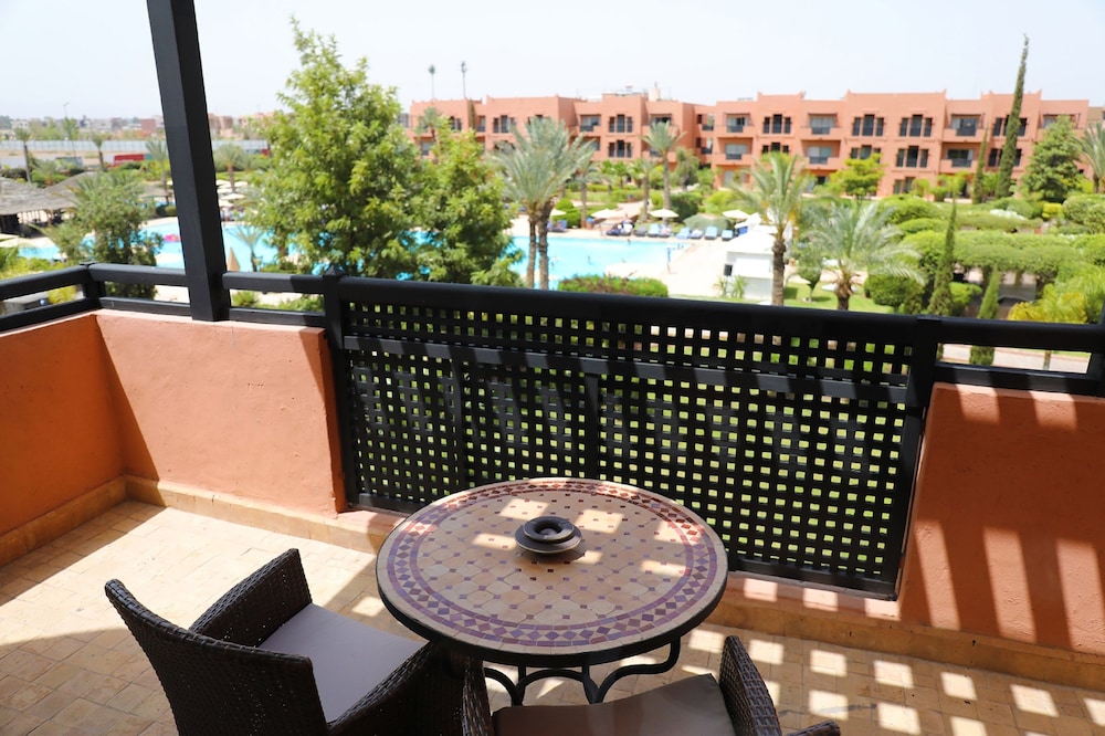 Premium Room, Twin Beds, Garden View - Photo 8