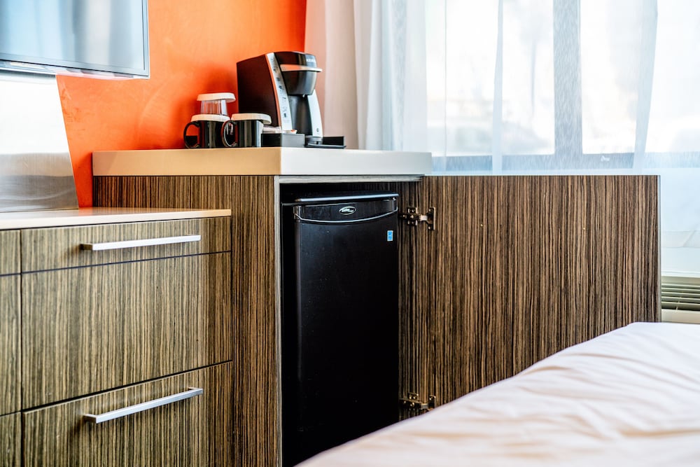 Deluxe Room, 1 Queen Bed