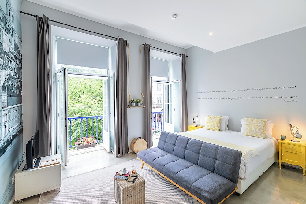 Standard Suite, City View photo 3