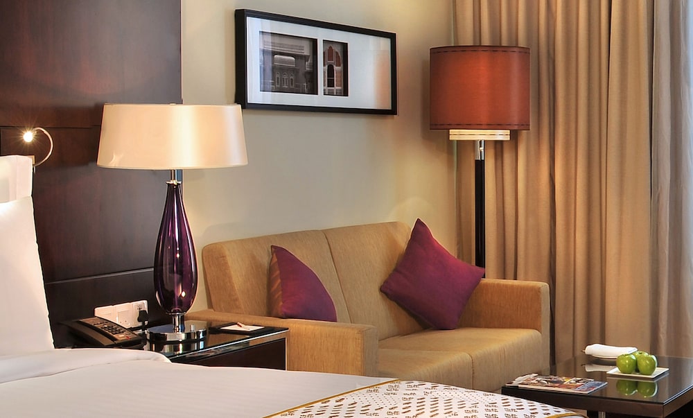 Executive Room, 1 King Bed - Photo 7