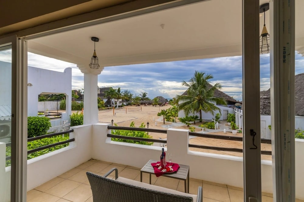Junior Suite, Garden View photo 3