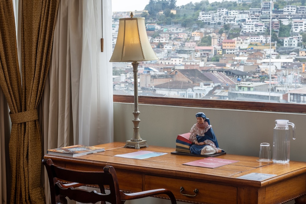 Superior Room, 1 King Bed, City View