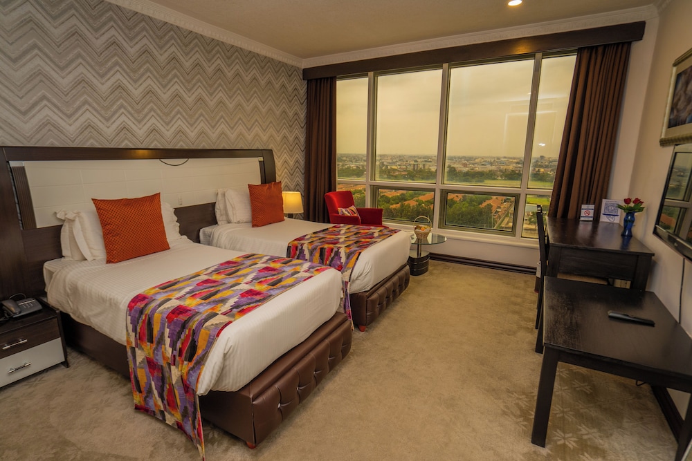Superior Double Room with Skyline View - Photo 1