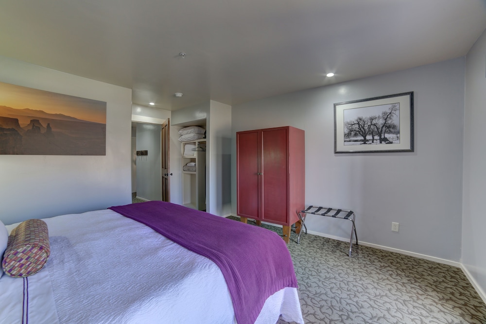 Studio Suite photo 3