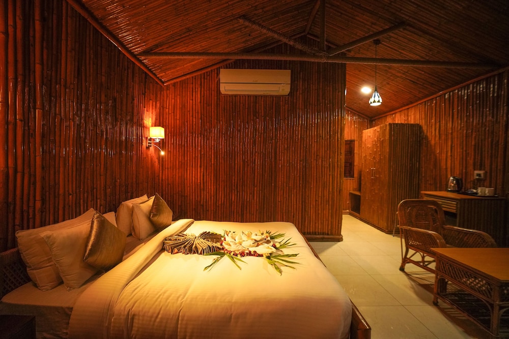 Sun Mud House