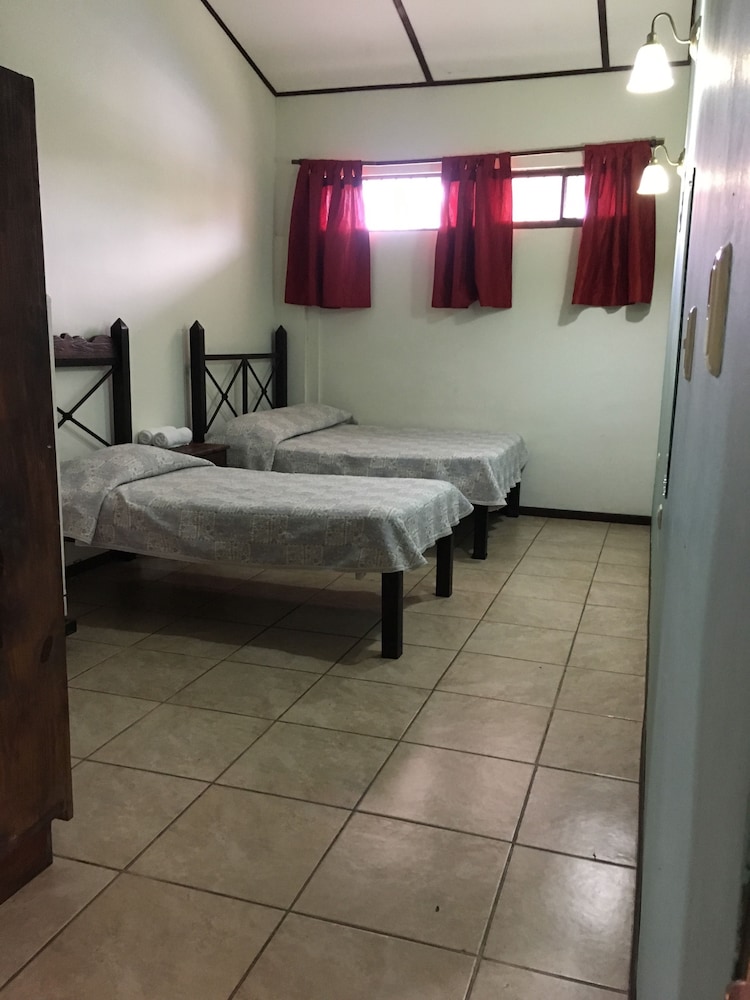 Standard Triple Room, 1 Bedroom, Refrigerator & Microwave photo 3
