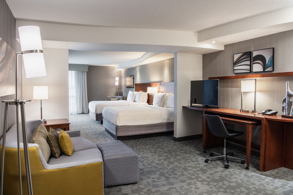Room, Multiple Beds
