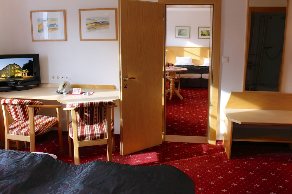 Classic Double or Twin Room, Mountain View - Photo 2