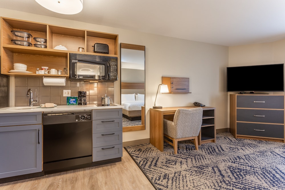 Studio Suite, 1 King Bed, Non Smoking
