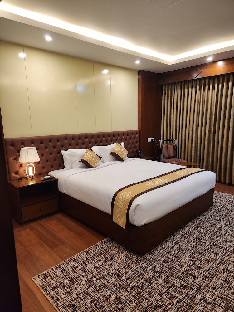 Deluxe Double Room photo 2
