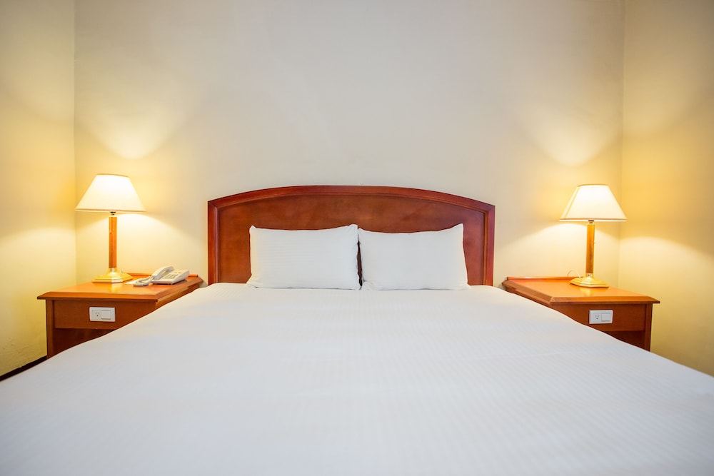 Standard Double Room - Photo 18