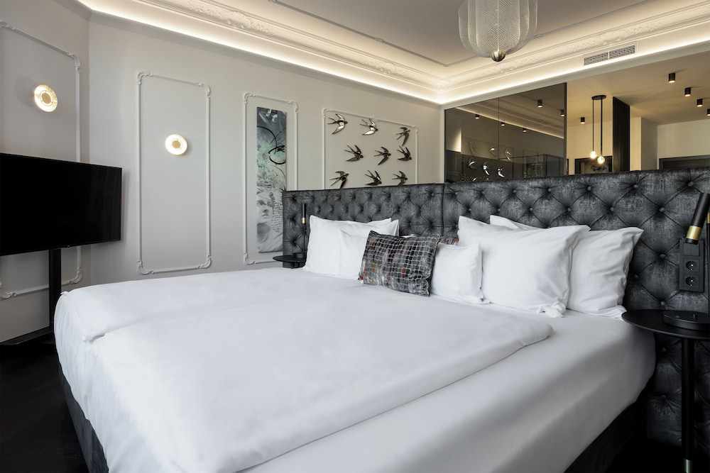Presidential Suite photo 2