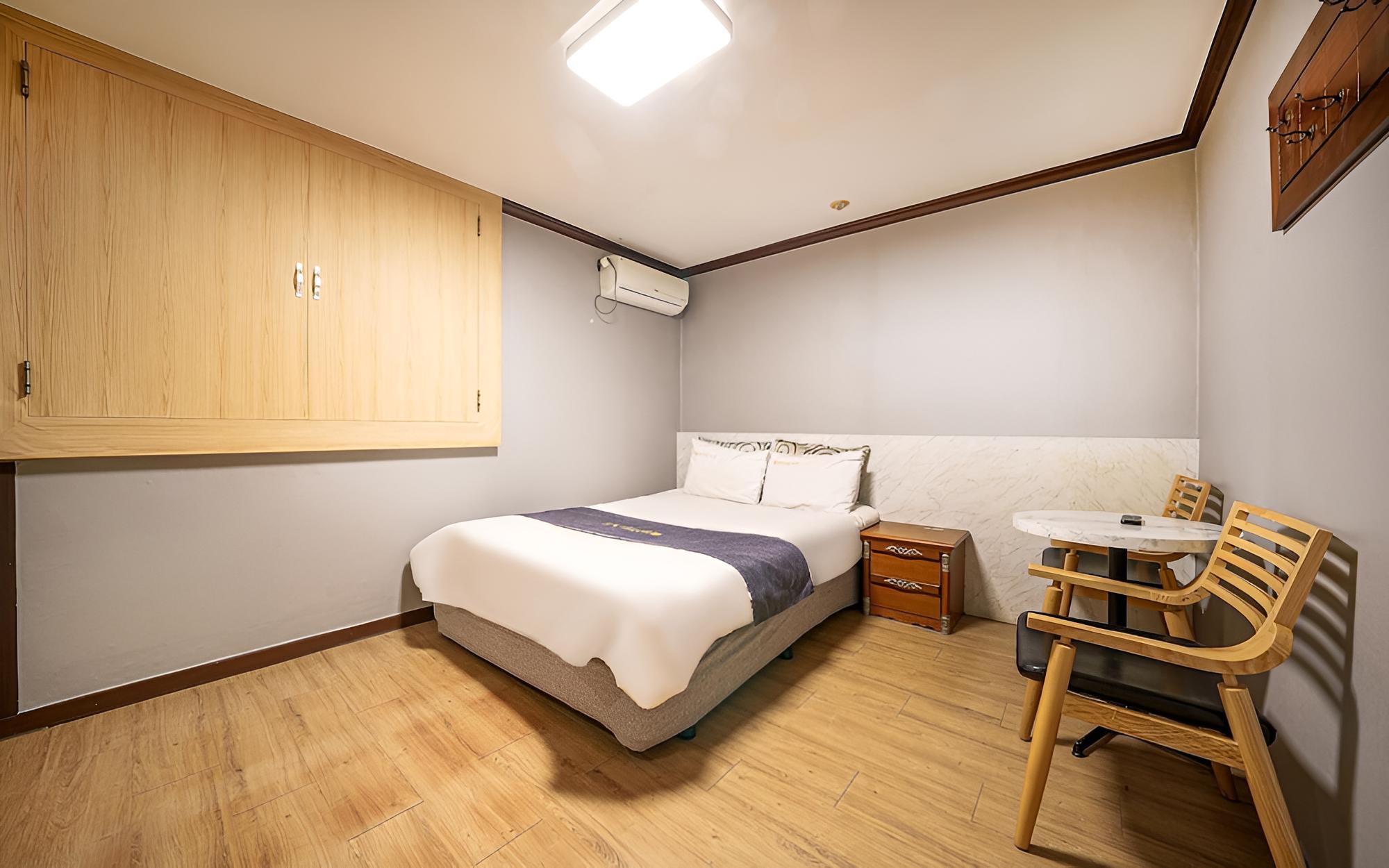 Room (Special Room B) - Photo 2