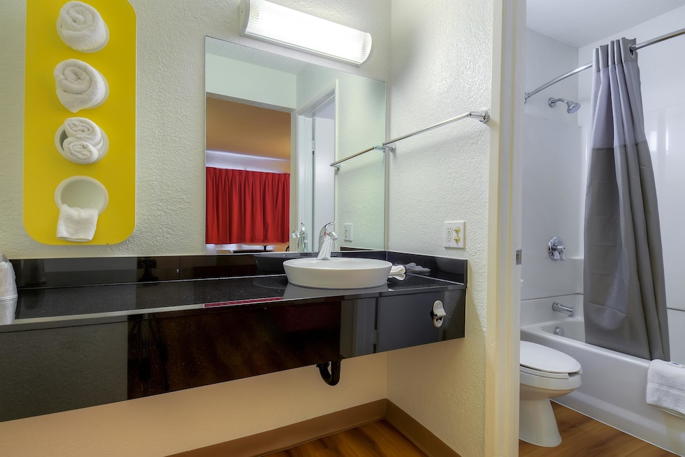 Deluxe Room, 2 Double Beds, Non Smoking, Refrigerator photo 2