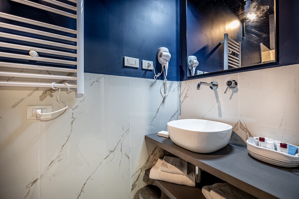 Superior Double or Twin Room, Garden View - Photo 32