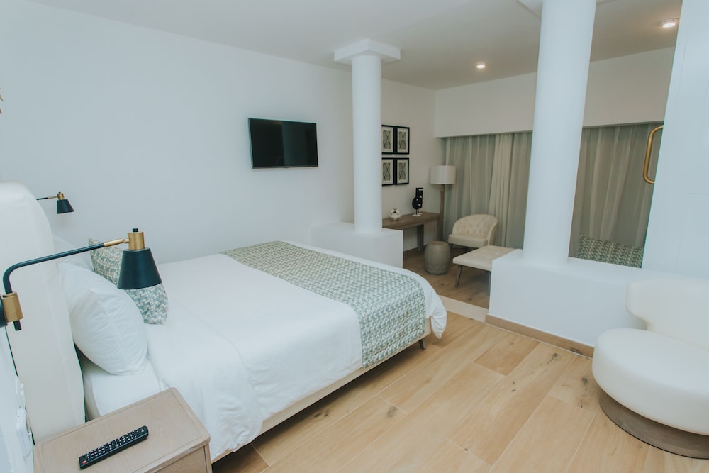 Family Club Junior Suite - Photo 5