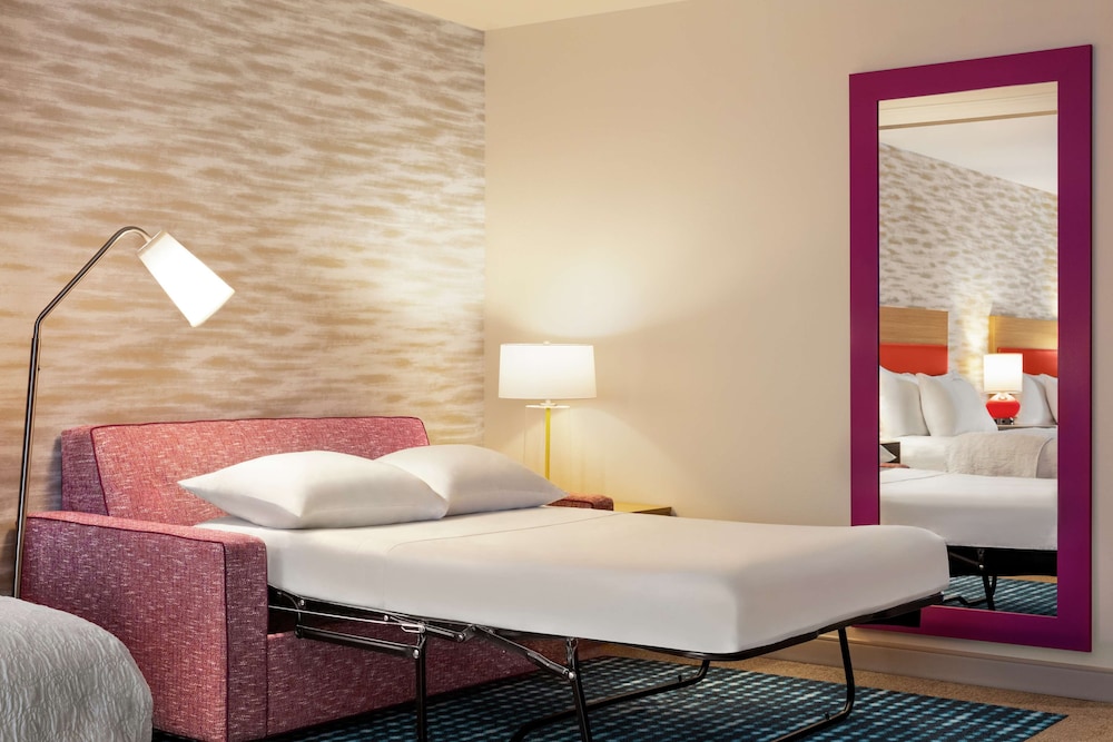 Studio Suite, 2 Queen Beds, Accessible, Bathtub - Photo 1